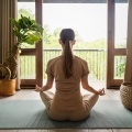 Cantando el mundo budista、Musica Para Meditacion Profunda、El laboratorio de sonido de meditación y zen de ruido blanco - Melodías Para Mentes Tranquilas