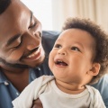 Empollón de la naturaleza、Sonrisa de bebé encantada、Sonido de sueño de bebé - Campanillas Felices Del Bebé