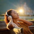 Neural Beats、Dreamy Relaxation Harmony、Midnight Relaxation Ensemble - Restful Soundscapes Play