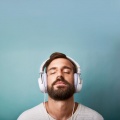 Música ambiental relajante、Melodías para la Serenidad、Relajarse bien - Rimas Relajantes En Movimiento