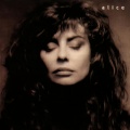 Alice - In piedi su uno specchio
