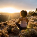 Armonía para el alma serena、Templo del Silencio、Fuego Ambiental - La Energía De La Meditación Se Alinea