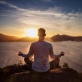 Chill-hop cósmico、Energía Espiritual Meditativa、Flores de saúco - Melodías Relajantes Para La Meditación Profunda