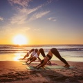 Sonidos Naturales Zen、Musica de Yoga、Tonos de frecuencias de solfeo - Música Tranquila Para Las Noches De Yoga