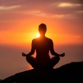 Transmisión serena、Meditación con Ritmos Suaves、Estudio de Meditación Avanzada - Sonidos Lofi Meditativos Para La Relajación