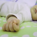 ジムノペディ 赤ちゃんのお昼寝や夜のねんね だんだん遅くなって眠気を誘う