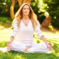 Golden Meditation、Reiki Music Energy Healing、Positive Frequencies - Calm Mind Beats Flow