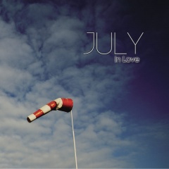 全部播放专辑名:in love歌手:july发行时间:2012-03-16简介《in love
