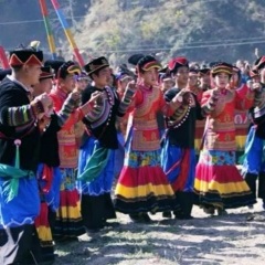 彝族 - 月琴舞