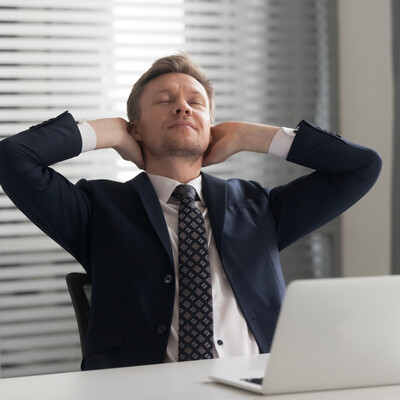 Relaxing Weekend Jazz - Jazz Rhythms Pulsating Through Cubicles