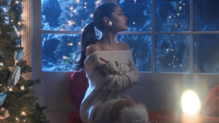 Jimmy Fallon、Ariana Grande、Megan Thee Stallion - It Was A… (Masked Christmas)