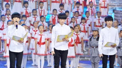 TFBOYS、开学第一课 - 义勇军进行曲