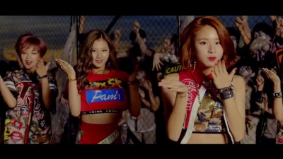 TWICE - 优雅地(Like OOH-AHH)