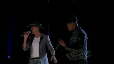 Ne-Yo、Tim McGraw - She Is