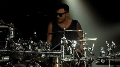 Thirty Seconds to Mars - Closer to the Edge