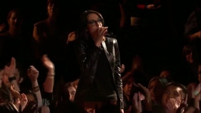 Michelle Chamuel、Usher、The Voice of America - One