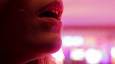 Jacques Greene、Katy B - Danger