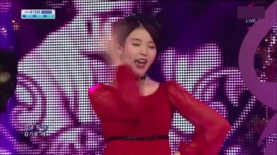 IU - 粉红色高跟鞋