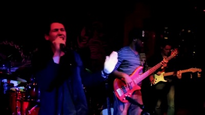 Cris Cab、Mavado - Rihanna's Gun(合唱Wyclef)
