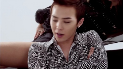 太阳TAEYANG、G-DRAGON - You're My + I Need A Girl