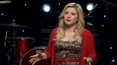 Kelly Clarkson - Run Run Rudolph