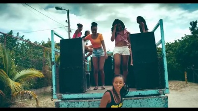 Melissa Steel、Popcaan - Kisses For Breakfast