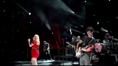 Kelly Clarkson - Tie It Up