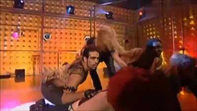 Britney Spears - I'm a Slave 4 U 现场版