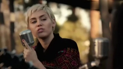 Miley Cyrus - Look What They've Done To My Song (Happy Hippie Presents Backyard Sessions) 现场版