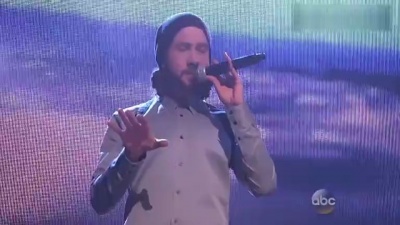 Pentatonix - On My Way Home (New Years Rockin Eve) 现场版