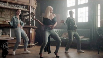 Clean Bandit、Sean Paul、Anne-Marie - Rockabye