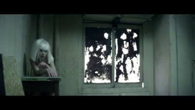 Sia - Chandelier