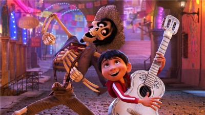 Anthony Gonzalez、Gael Garcia Bernal - Un Poco Loco
