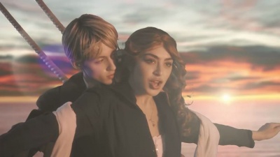 Charli XCX、Troye Sivan - 1999
