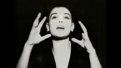 Sinéad O'Connor(西尼德·奥康娜) - The Empero's New Clothes