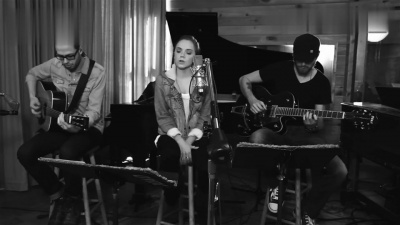 Danielle Bradbery - Set Fire To The Rain (Cover)