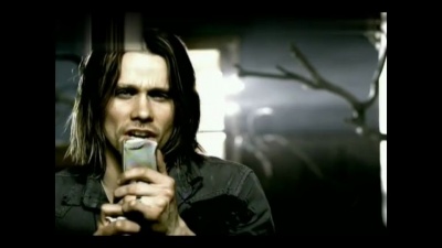 Alter Bridge - Broken Wings