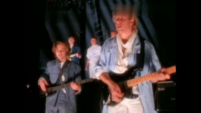 Alison Moyet - Love Resurrection