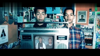 Rizzle Kicks - Down With The Trumpets