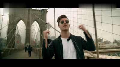 Connell Cruise - Into The Wild