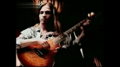 Maná、Man - Hundido en un rincón (video)