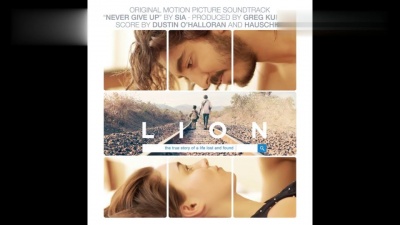 Dustin O'Halloran、Hauschka - Dustin O'Halloran & Hauschka - Lion Theme (From &quot;Lion&quot; Soundtrack)