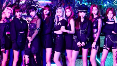 TWICE - Breakthrough
