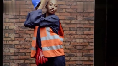 Wizkid、Kcee - Pull Over (Official Music Video)