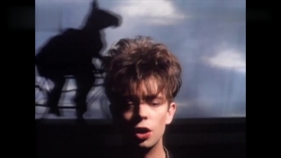 Echo & the Bunnymen - Bring on The Dancing Horses