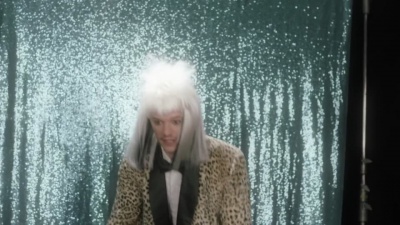 Sia - Move Your Body