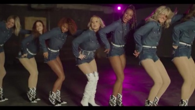 RaeLynn - Keep Up