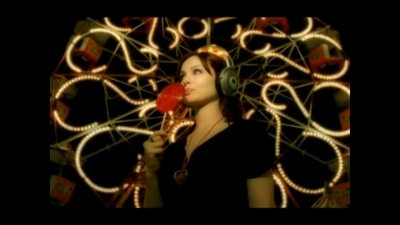 Sophie Ellis-Bextor - Music Gets The Best Of Me