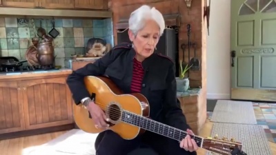 Joan Baez - Blowin' In The Wind