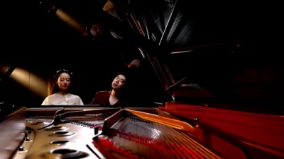 郎朗、吉娜·爱丽丝 - J.S. Bach: Hunting Cantata, BWV 208 - No. 9. Sheep May Safely Graze(Transc. Duck for 4 Hands)